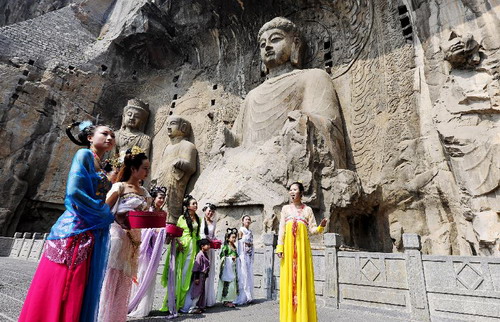 Qixi Festival activity held at Longmen Grottoes