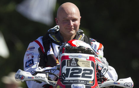 Deaths cast pall over Dakar Rally