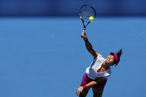 Li Na makes it into second straight Australian Open final