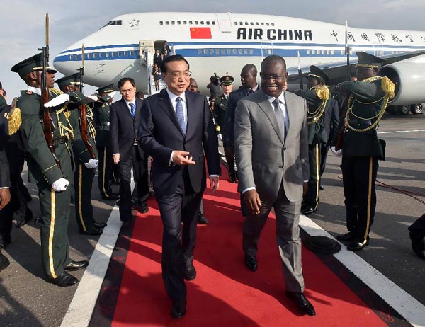 Chinese premier arrives in Angola for visit