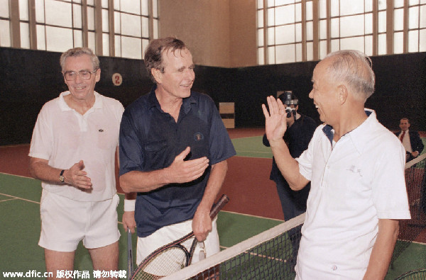 Historical photos of Chinese, American leaders' meets