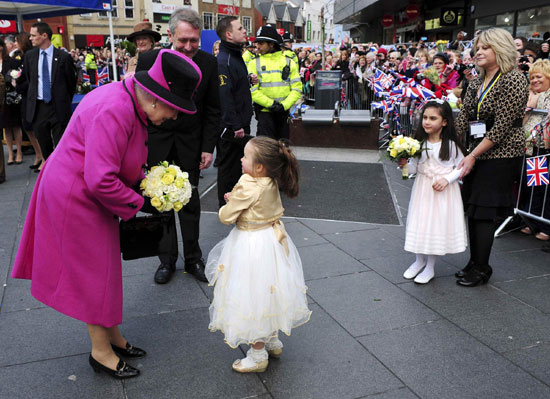 British Queen begins Diamond Jubilee tour