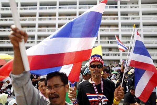 Thai ministries shut by protests