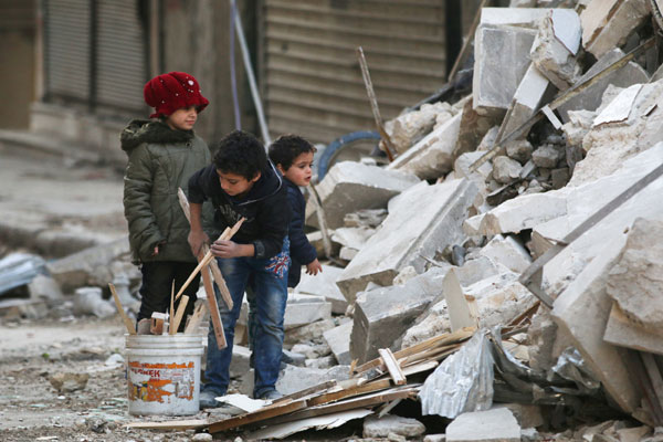 400 civilians flee rebel-held areas in Aleppo