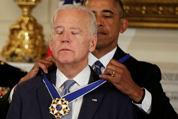 Obama surprises Vice President Biden with Medal of Freedom