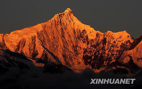 神奇美麗的梅里雪山