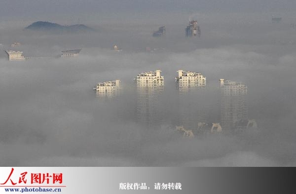 浙江溫嶺霧中的“海市蜃樓”