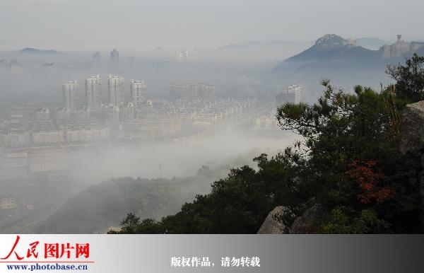 浙江溫嶺霧中的“海市蜃樓”